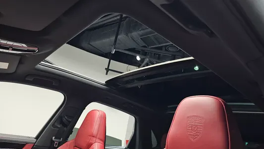 Porsche (PO536) 3.0 E- 2022 16