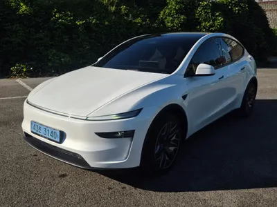 Tesla Y L AWD 2026