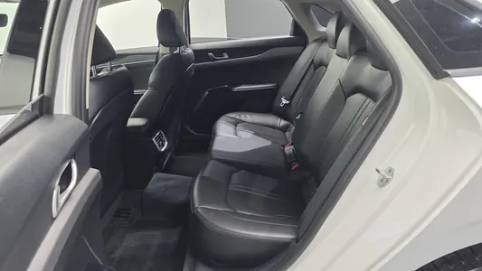 Kia K5 3 2.0 2022 26