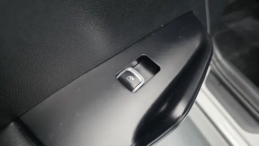 Kia K5 3 2.0 2022 34