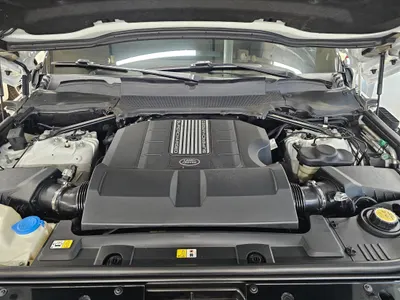 Land Rover 4 5.0 SC AB LWB 2019 6