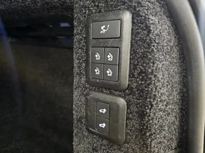 Land Rover 4 5.0 SC AB LWB 2019 16