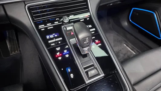 Porsche (971) 4.0 GTS 2019 9