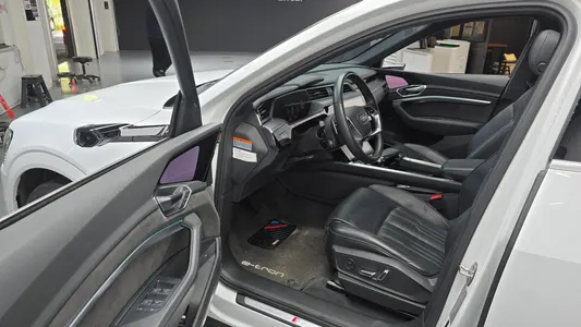 Audi e- 55 2021 10