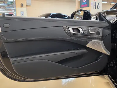 Mercedes-Benz SL-Class SL63 AMG 2016 9