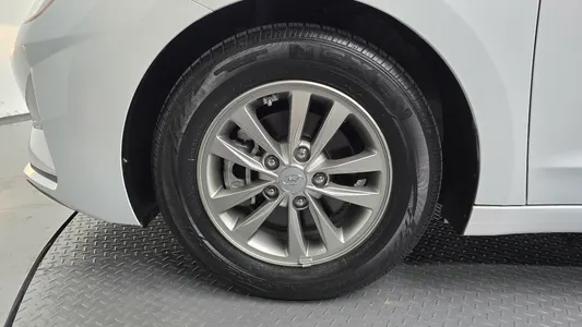 Hyundai AD 1.6 2019 5