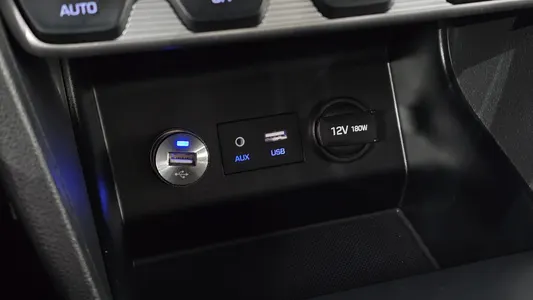 Hyundai AD 1.6 2019 29