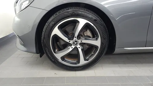 Mercedes-Benz E-Class W213 E250 2019 5