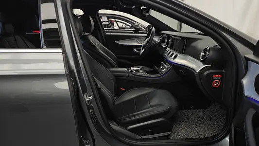 Mercedes-Benz E-Class W213 E250 2019 11