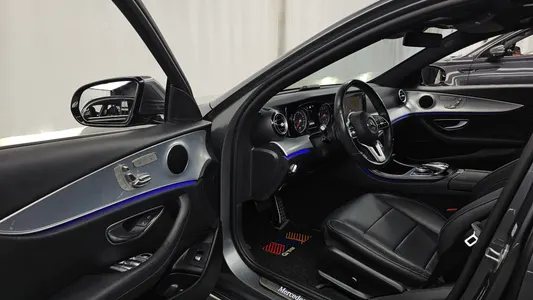 Mercedes-Benz E-Class W213 E250 2019 10