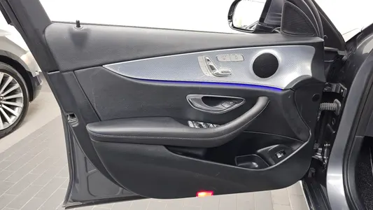 Mercedes-Benz E-Class W213 E250 2019 24