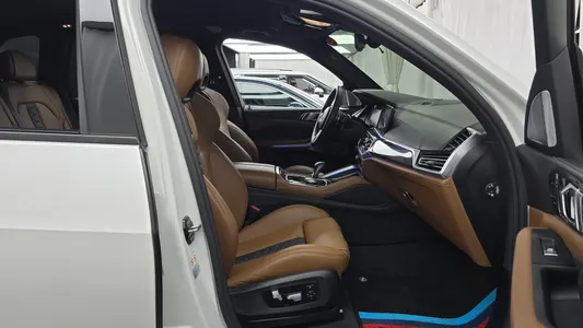 BMW X5M (G05) 4.4 2021 11