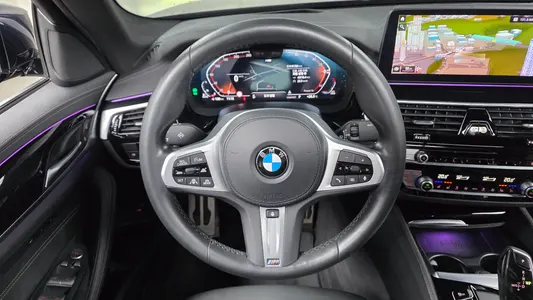 BMW 5 Series (G30) 523d M 2021 13