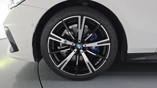 BMW 5 Series (G60) 530i xDrive M 2024 5