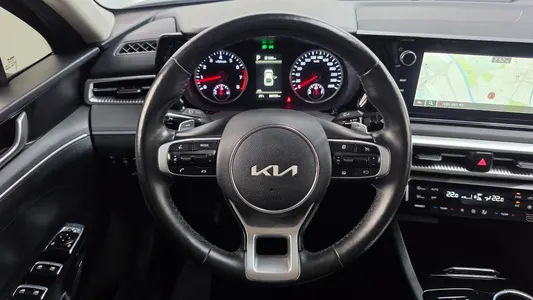 Kia K5 3 2.0 2022 13