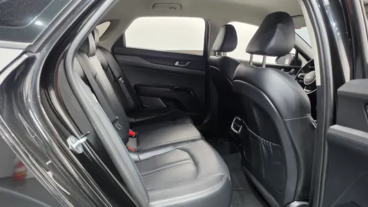 Kia K5 3 2.0 2022 18