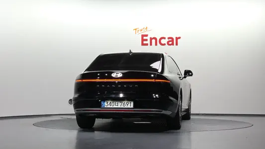 Hyundai (GN7) 2023 4