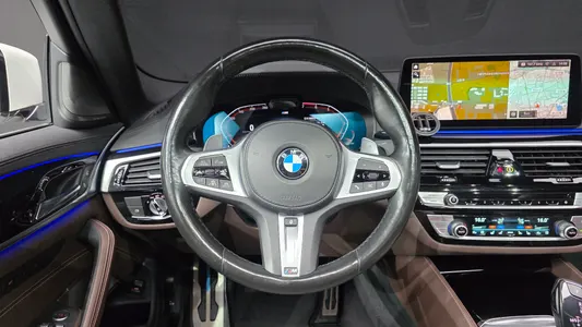 BMW 5 Series (G30) 530i xDrive M 2022 14