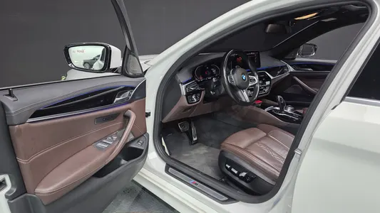 BMW 5 Series (G30) 530i xDrive M 2022 10