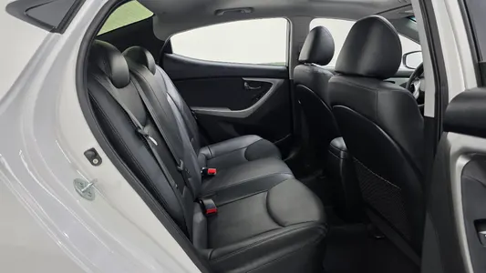 Hyundai MD M16 GDI 2013 10