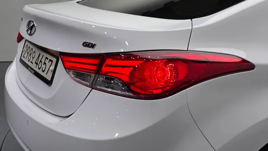 Hyundai MD M16 GDI 2013 23