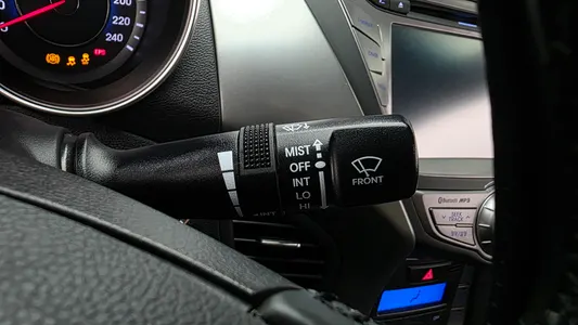 Hyundai MD M16 GDI 2013 31