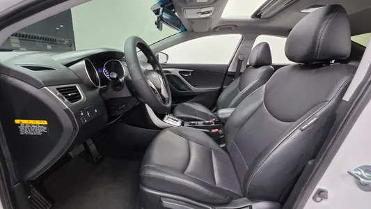 Hyundai MD M16 GDI 2013 27