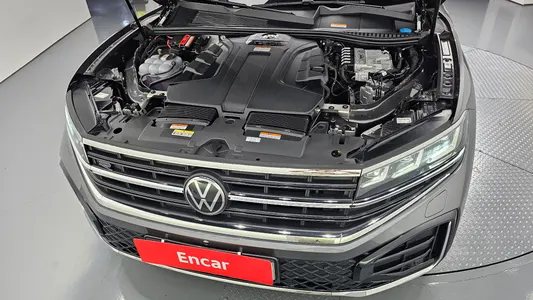 Volkswagen 3 3.0 TDI R-Line 2024 6