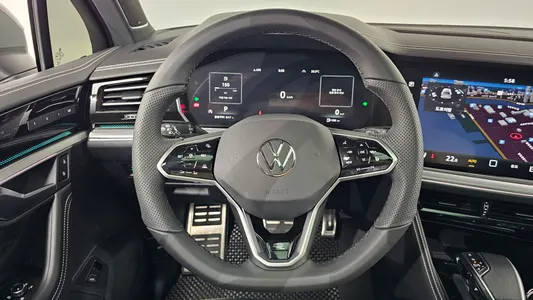 Volkswagen 3 3.0 TDI R-Line 2024 13