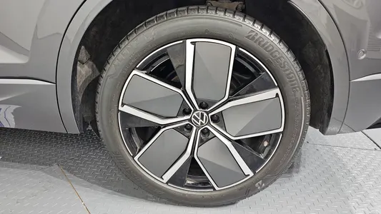 Volkswagen 3 3.0 TDI R-Line 2024 21