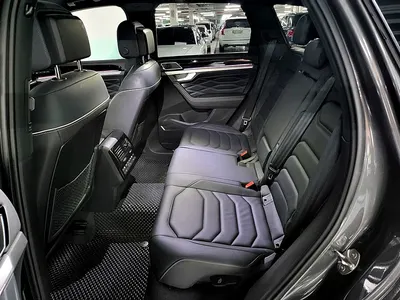 Volkswagen 3 3.0 TDI R-Line 2024 38