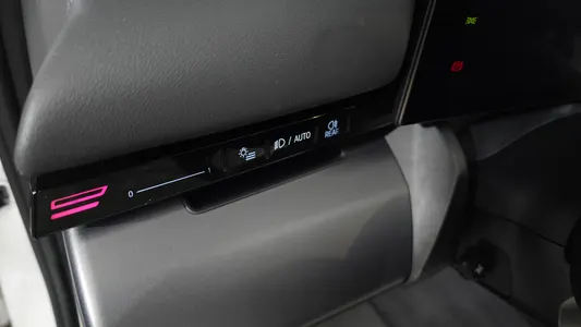 BMW 5 Series (G60) 520i 2024 20