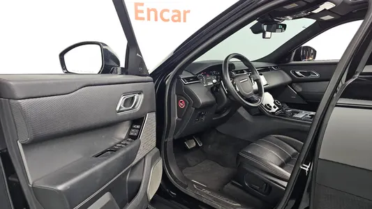 Land Rover 레인지로버 벨라 2.0 D240 R- SE 2017 10