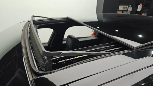 Land Rover 레인지로버 벨라 2.0 D240 R- SE 2017 34