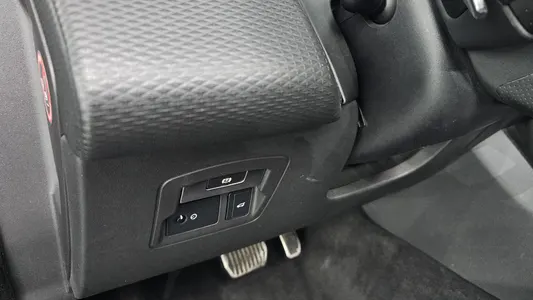 Land Rover 레인지로버 벨라 2.0 D240 R- SE 2017 36