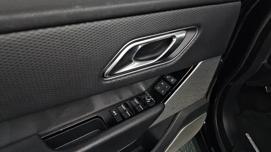 Land Rover 레인지로버 벨라 2.0 D240 R- SE 2017 27