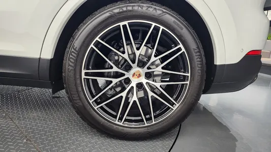Porsche (PO536) 3.0 2025 21