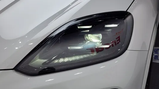 Porsche (PO536) 3.0 2025 22