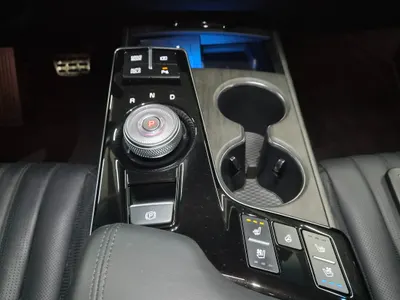 Kia K8 2.5 2WD 2023 12