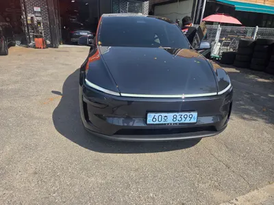 Tesla Y RWD 2026 4