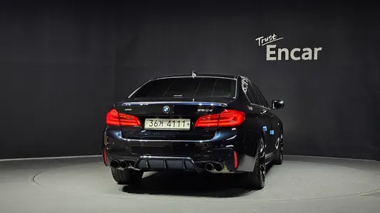 BMW 5 Series (G30) 520d M 2017 4