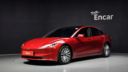 Tesla 3 AWD 2024