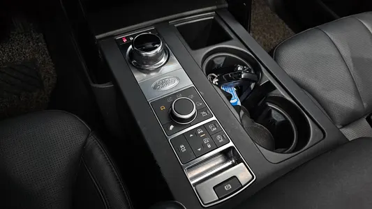 Land Rover 5 2.0 SD4 SE 2018 9