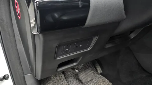 Land Rover 5 2.0 SD4 SE 2018 17