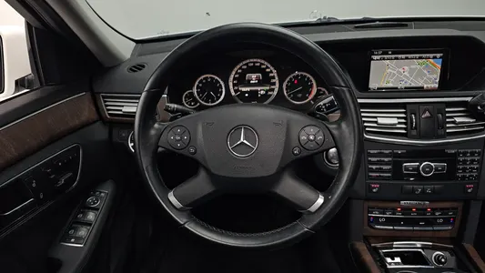 Mercedes-Benz E-Class W212 E300 2013 13