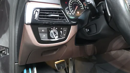 BMW 5 Series (G30) 530i xDrive M 2019 27