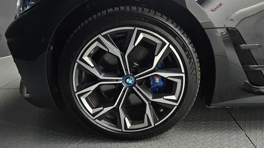 BMW i4 eDrive40 M 2024 5
