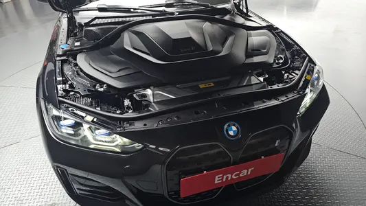 BMW i4 eDrive40 M 2024 6