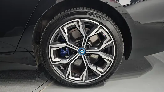BMW i4 eDrive40 M 2024 21