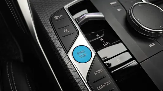 BMW i4 eDrive40 M 2024 33